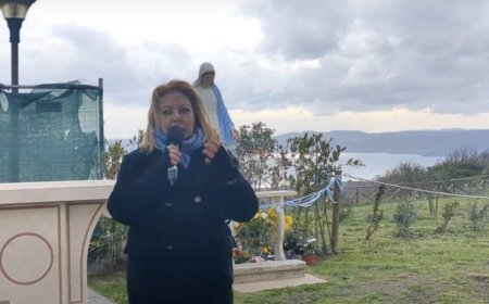 Es falso que una estatua de la Virgen en Italia llore sangre