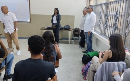 Voleibol zuliano se actualiza: Ofreció clínica de arbitraje a su personal