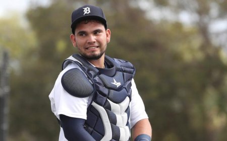 Eliézer Alfonzo Jr. no fue a jugar carrito en Detroit, batea .667