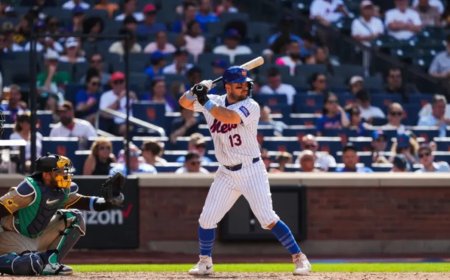 Un Luis Torrens caliente aventaja a Francisco Álvarez por la receptoría de los Mts