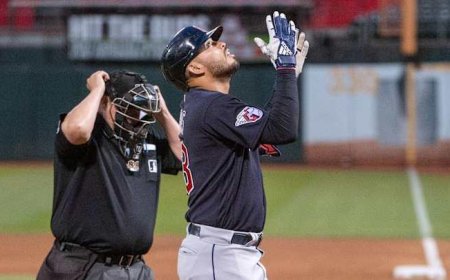 Gabriel Arias mostró su poder y la sacó por la barda contraria