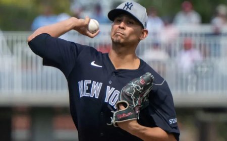 Carlos Carrasco lo logró con los Yankees y va a su temporada 16