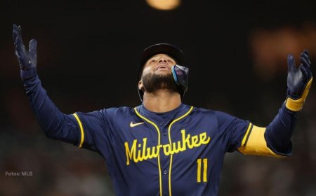 Jackson Chourio, líder de los venezolanos en hits en pretemporada