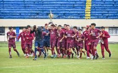 Lindolfo Villafañe:“Zamora nació para ser campeón y hacer historia”.