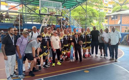 BASQUET MAS 60: Cuarto título cristalizó Profesionales