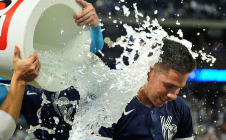 Freddy Fermín en hombros