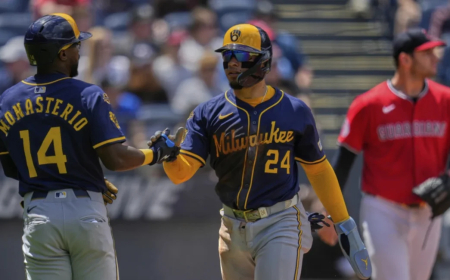 William Contreras anotó cuatro