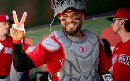 Carlos Narváez triplicó en la paliza de Boston a los Orioles