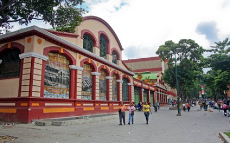 Catia vieja y las costumbres rememoradas por Trinita