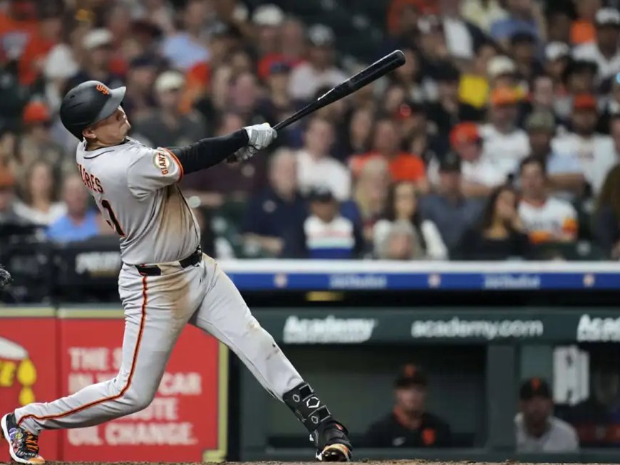 Wilmer Flores extendió a seis los partidos seguidos dando hit