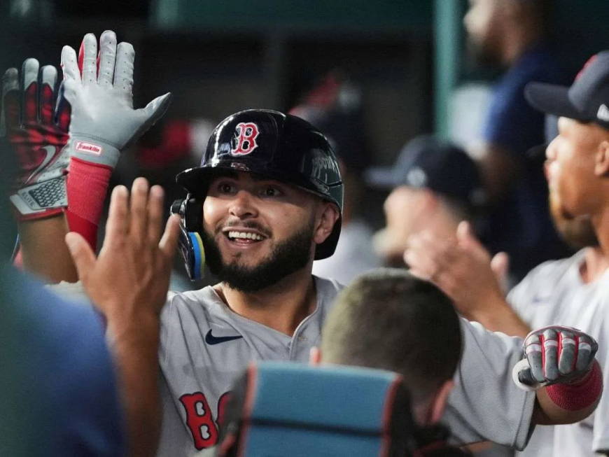 Gleyber, garrotazo en noche perfecta