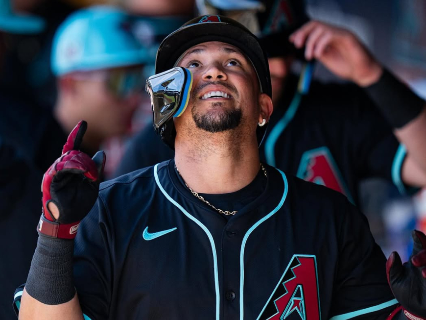 Un Altuve perfecto lideró la paliza sobre Oakland