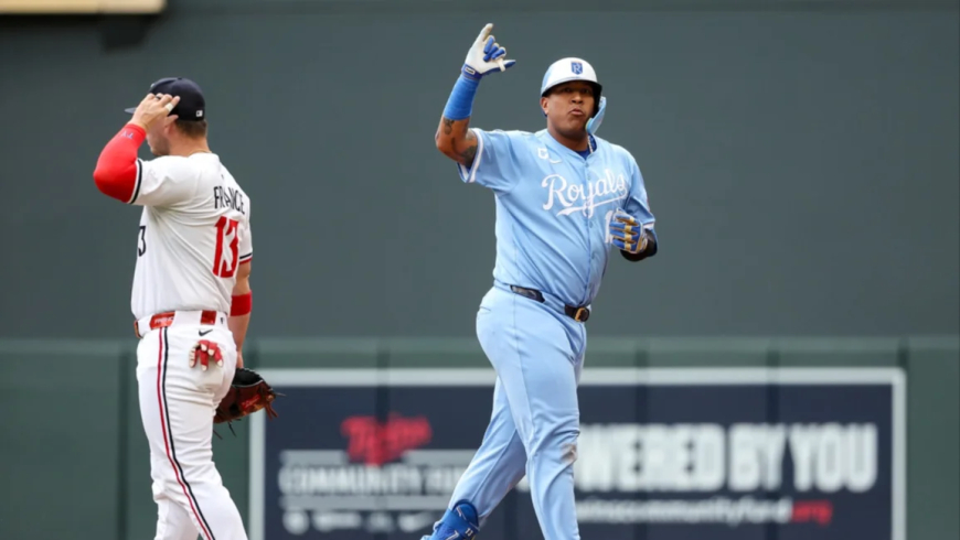 Salvador llegó a 300 dobletes en la MLB