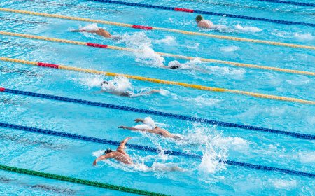 Entrenador de natación y su esposa abusaban sexualmente de los alumnos