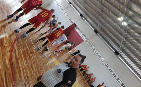 GNB Guarenas y Profesionales lideran básket máster 60