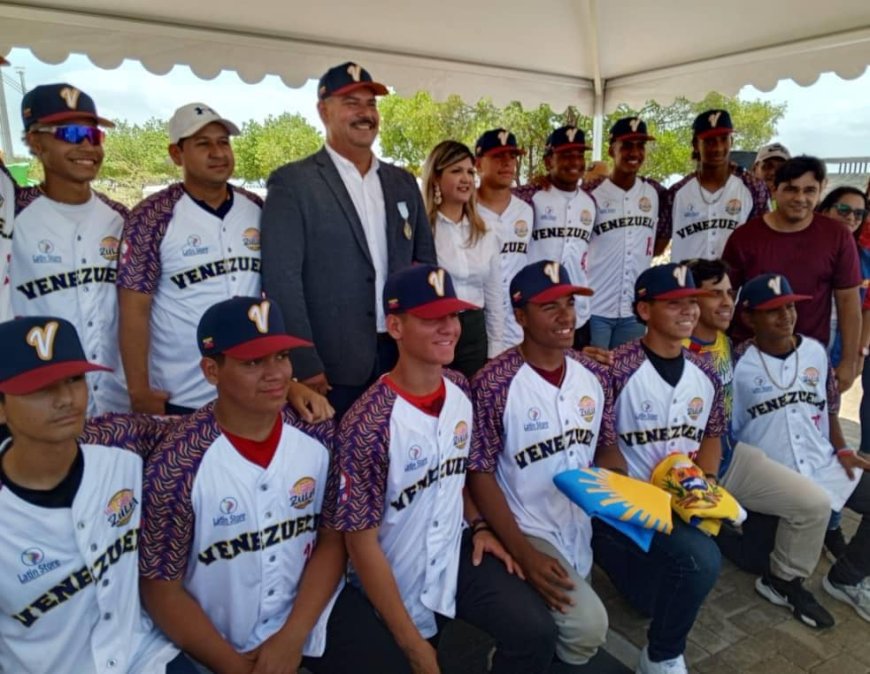 Abanderados los Campeoncitos: Gobenador Luis Caldera volvió a jonronear