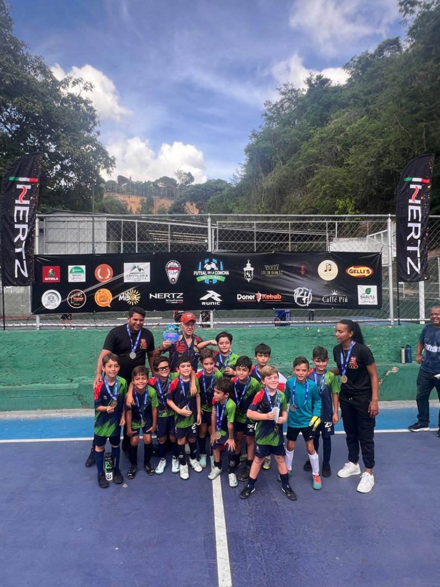 FUTSAL LA CONCHA: Centro Portugués, Emil Friedman y Ursimbol campeones