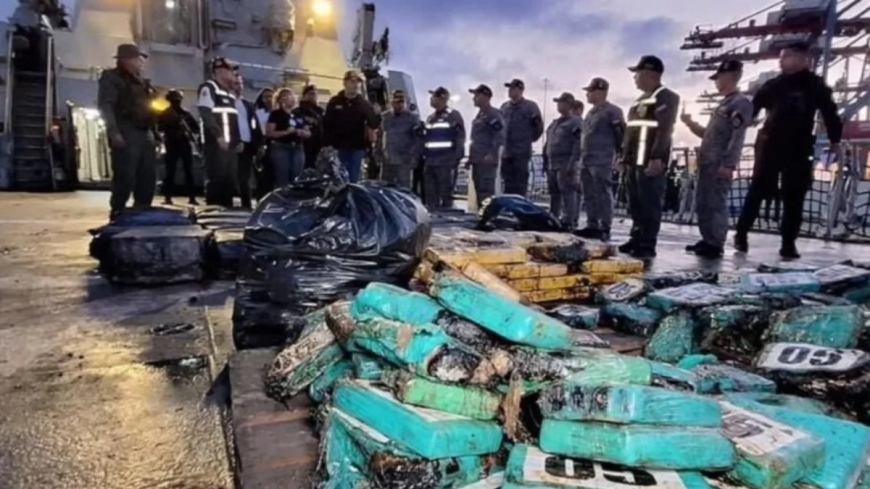 Incautan 1564 kilos de cocaína en Maiquetía: intentaron quemar los barcos