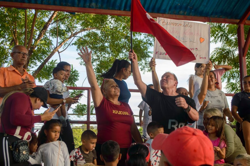 DI MARTINO: "Por donde sea hay huecos y basura, Maracaibo podría declararse en emergencia sanitaria"