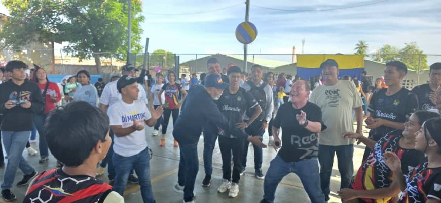 Di Martino estiluma el deporte en la parroquia Cacique Mara