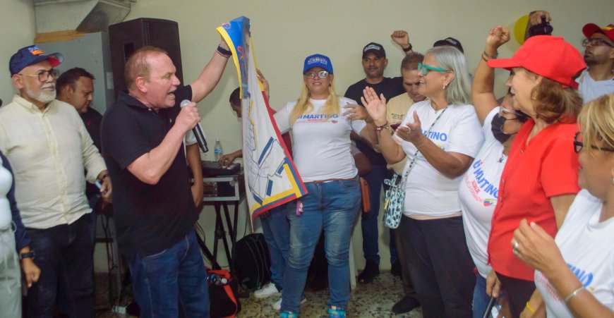 Di Martino: 150 camiones para recoger la basura y dignificaré a policías y bomberos