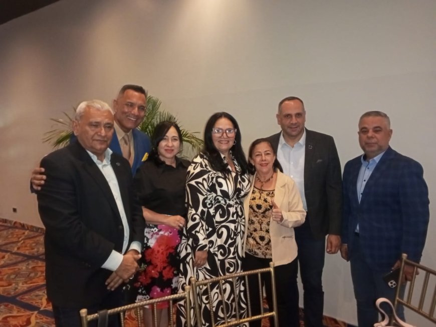 El compartir del gobernador Luis Caldera con los periodistas en su día