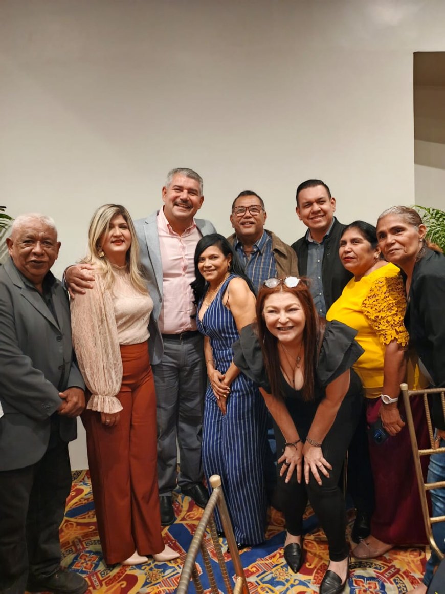 El compartir del gobernador Luis Caldera con los periodistas en su día
