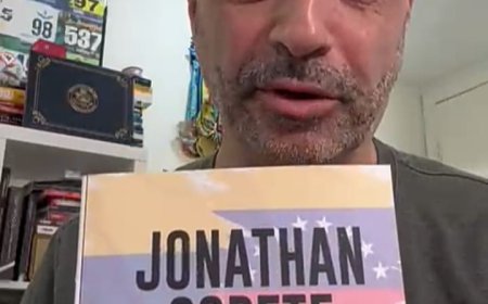 Daniel Chapela: "Una joya de colección libro de Luis Edgardo Aguilar"