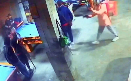 Le metieron 12 balazos a venezolano en un billar: Falso delivery lo cazó
