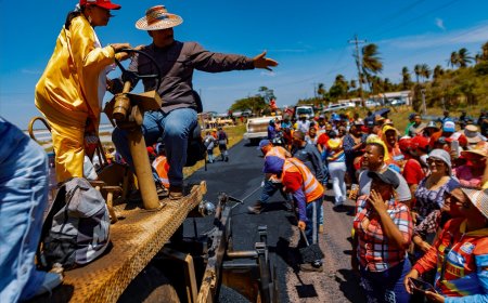 Iniciaron asfaltado de avenida Guajira y de tramo Sinamaica-Paraguaipoa