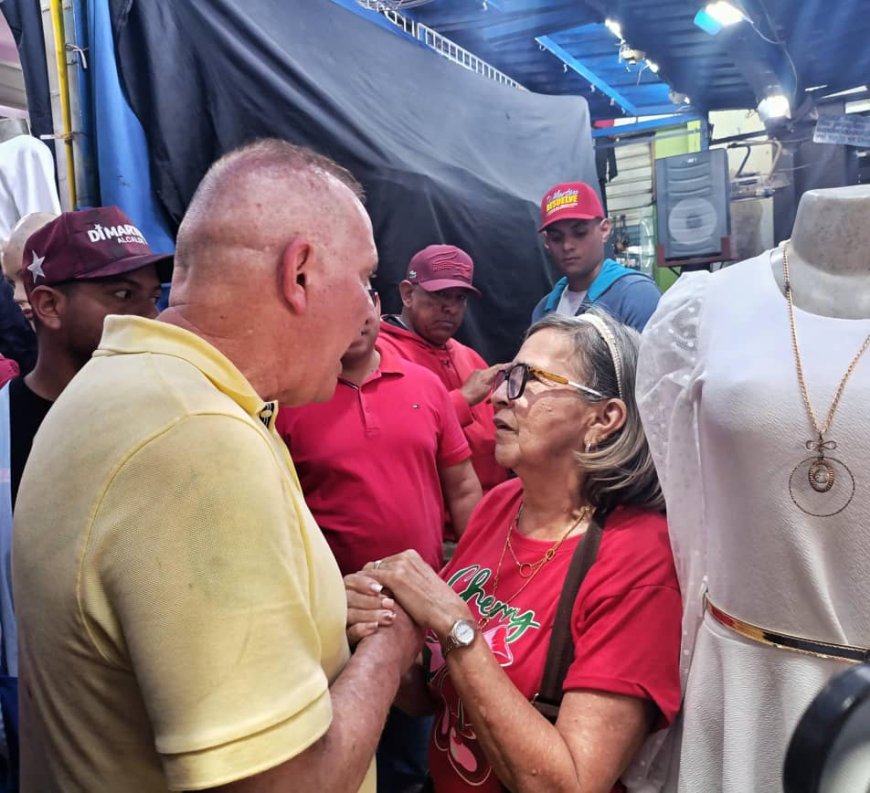 Comerciantes a Di Martino: "Te queremos como Alcalde"