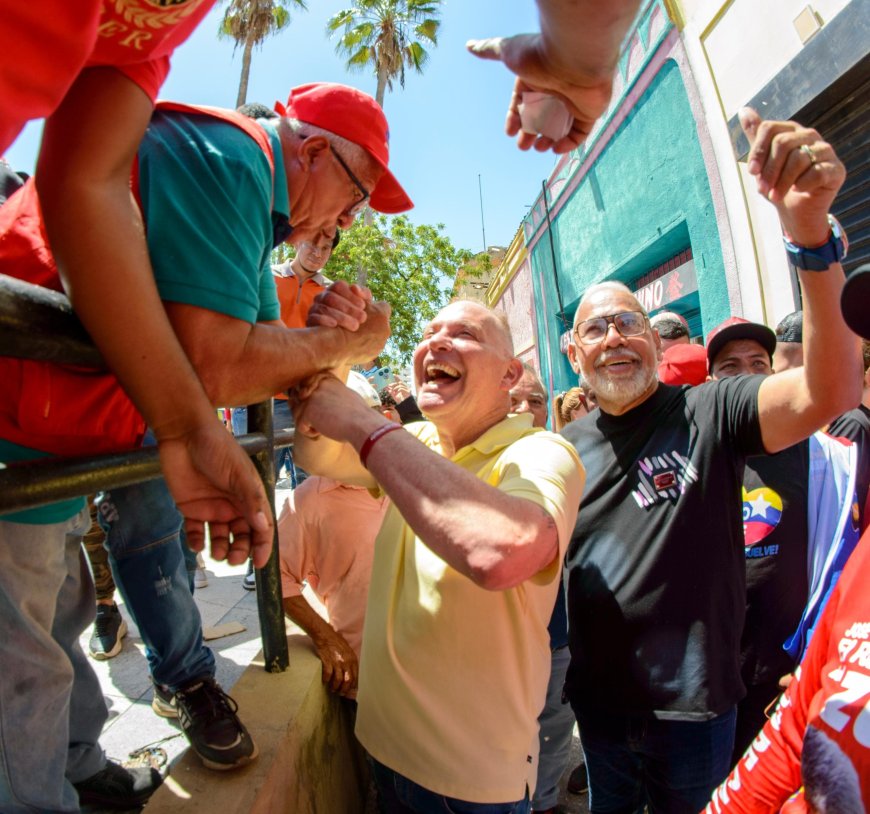 Di Martino: "Ordenaré el caos vial en la ciudad con monitoreo, semáforos y policías bien pagados"  .