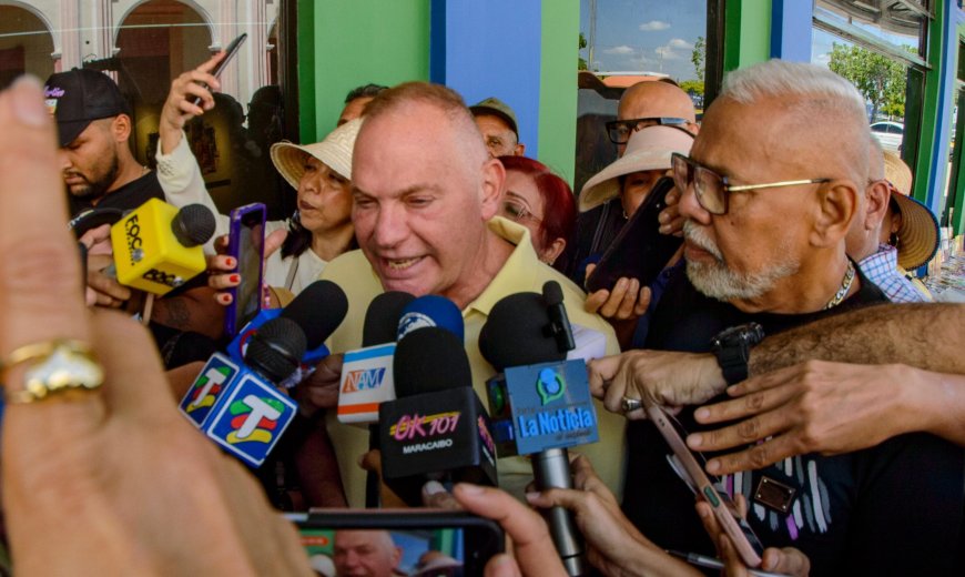 Di Martino: "Ordenaré el caos vial en la ciudad con monitoreo, semáforos y policías bien pagados"  .