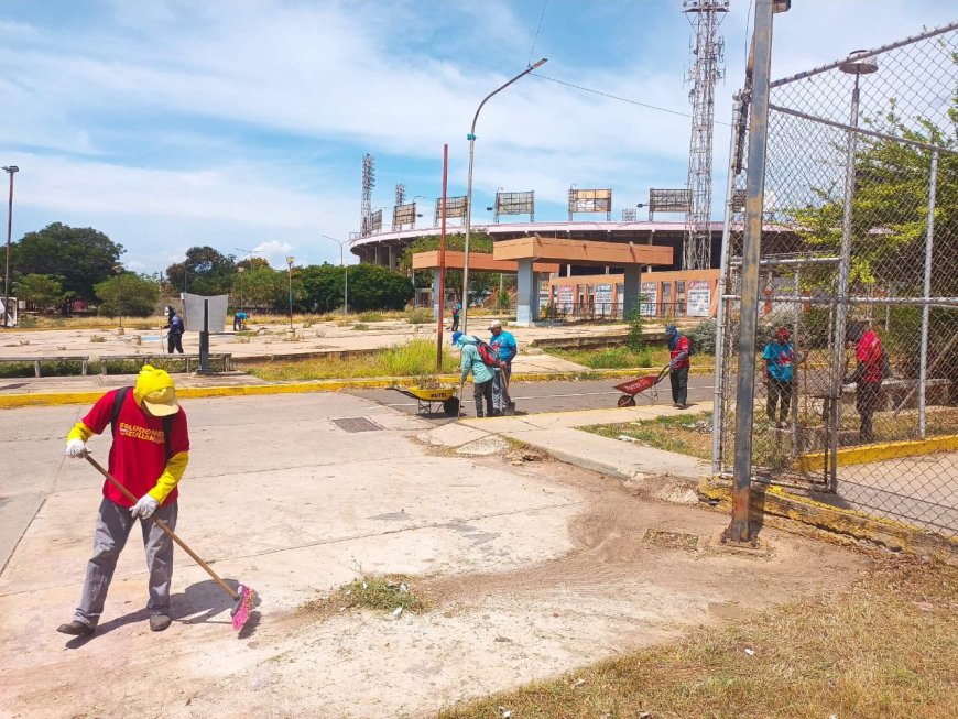 Desplegadas cuadrillas de ambiente en jornadas de limpieza en espacios públicos
