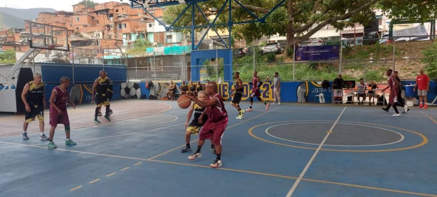 GNB y Profesionales juegan una final adelantada