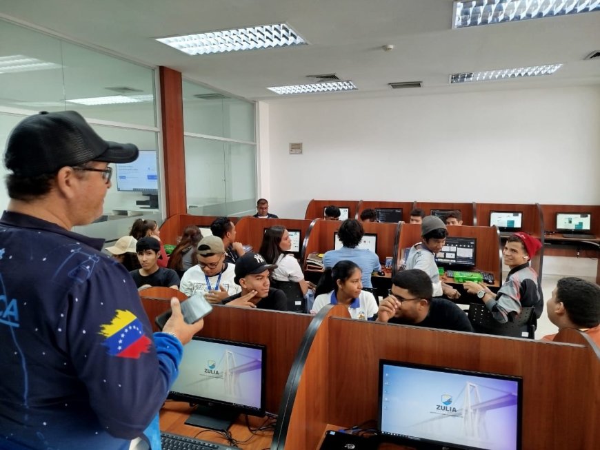 Gobernación y Fundacite Zulia inician curso de Facilitadores de Robótica a universitarios