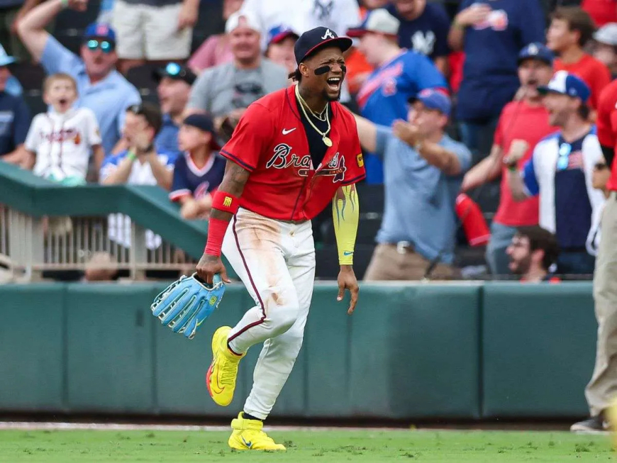 ¡Acuña matador! regresó con dos extrabases y jugada asesina
