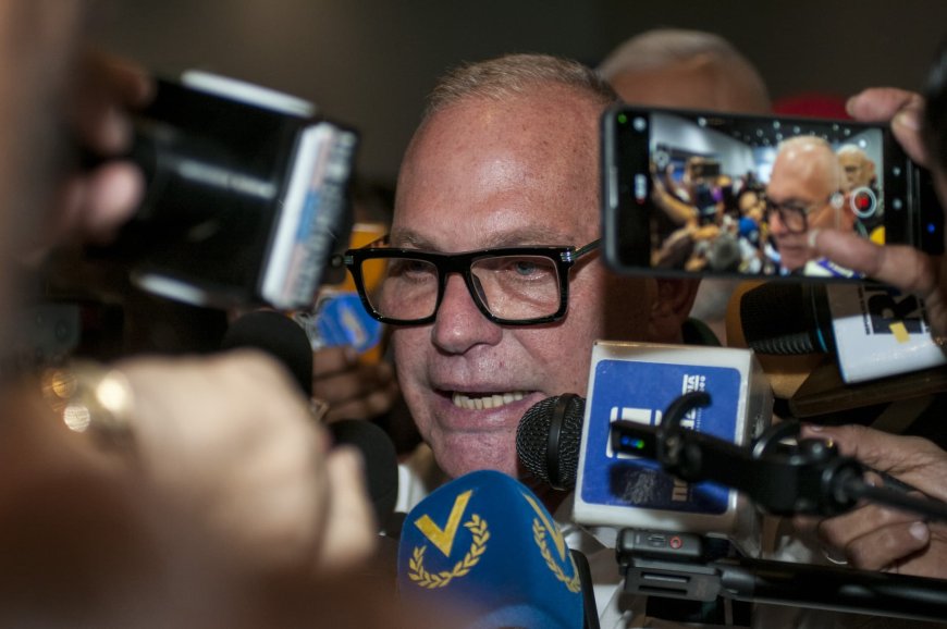Di Martino: El alcalde de Maracaibo anda como guapetón de barrio, desesperado por el dinero