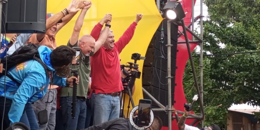 Maracaibo le gritó a Di Martino a todo pulmón que lo necesita como Alcalde