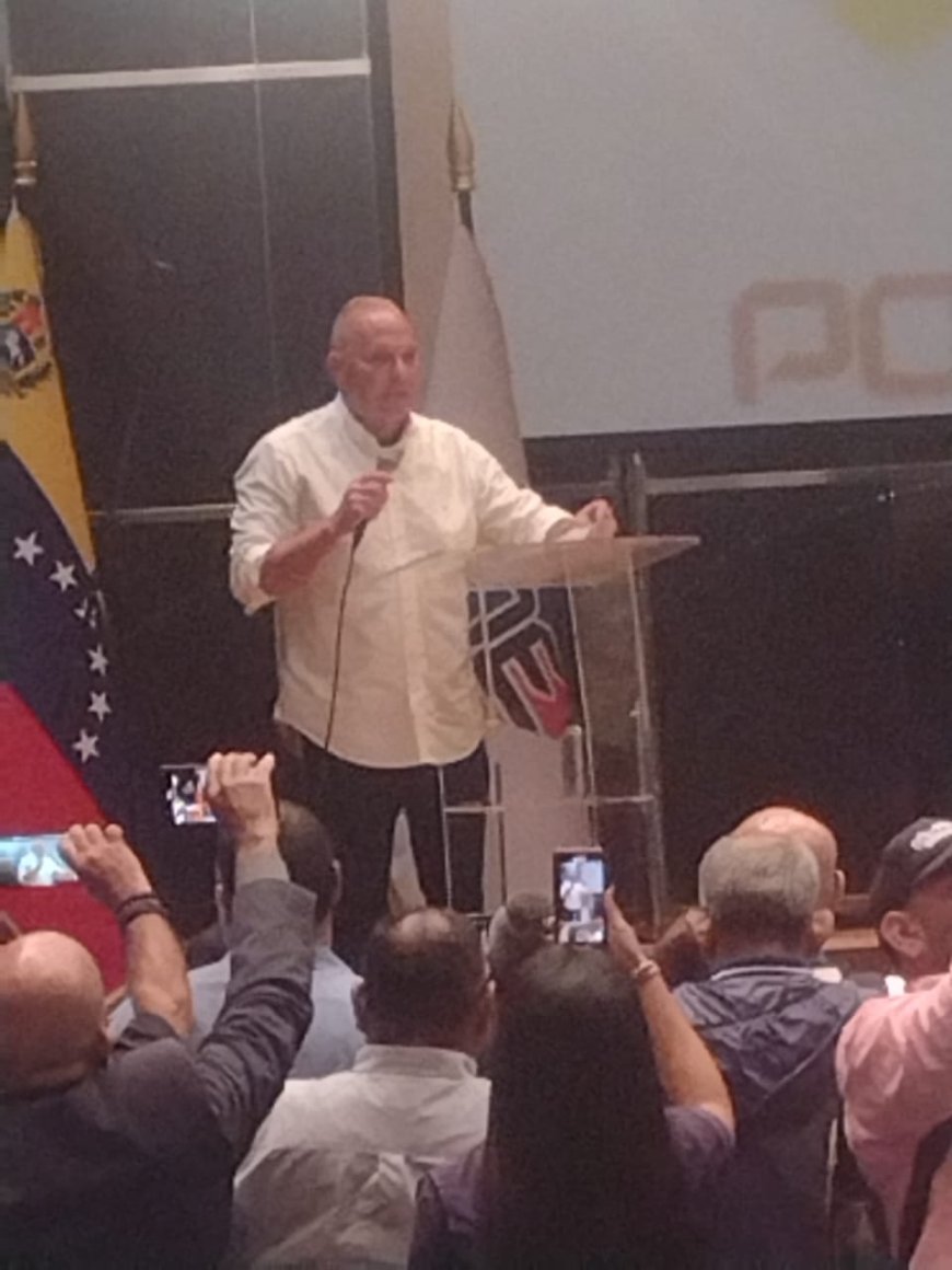 Gian Carlo Di Martino proclamado alcalde: "Comenzaré por recoger 60 mil toneladas de basura"
