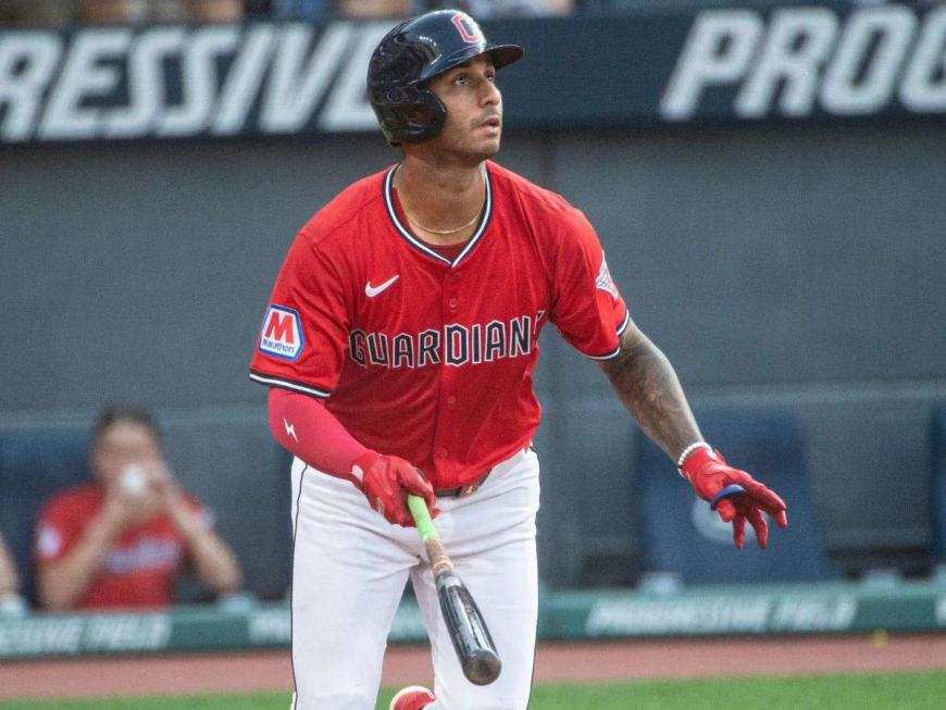 Arias y Roccio se tiraron a Cleveland al hombro