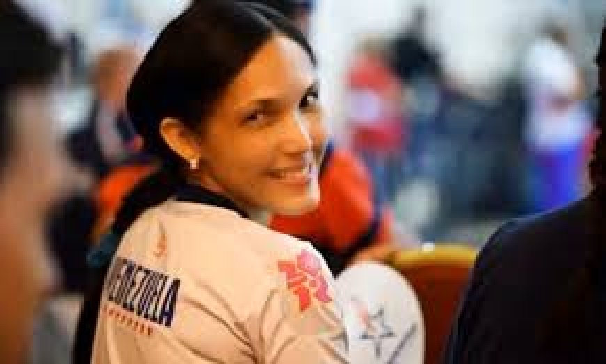 El homenaje del softbol femenino a dos Glorias del Deporte zuliano