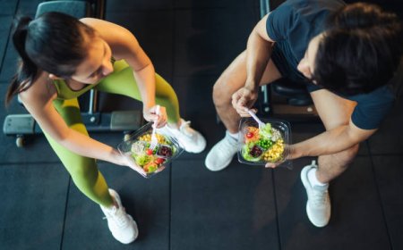 Verdades y mitos de la cantidad de comidas al día mientras estás entrenando