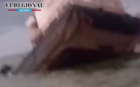 Se hundió gabarra en el Lago: rescatados 9 tripulantes