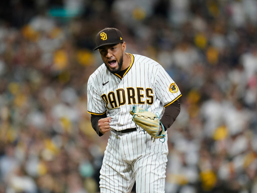 SINTESIS DEPORTIVA: Robert Suárez se afianza como el mejor cerrador 