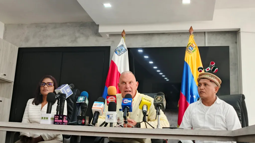 Di Martino incorporó 27 patrullas y 10 ambulancias al sistema de seguridad