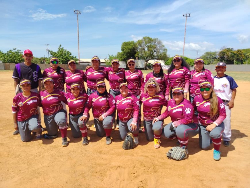 COPA DEPORTE SOY: Sureñas reaccionó y dejó en el campo a Zulianas