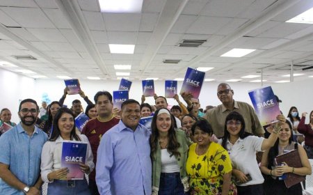 Apoyo total: Alcaldía de Maracaibo entregó licencias económicas a emprendedores