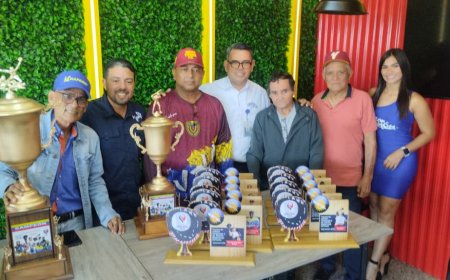 Torneo de softbol policial homenaje a las Glorias Deportivas del Zulia