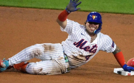 Francisco Álvarez la sacó, pero no ayudó a los Mets